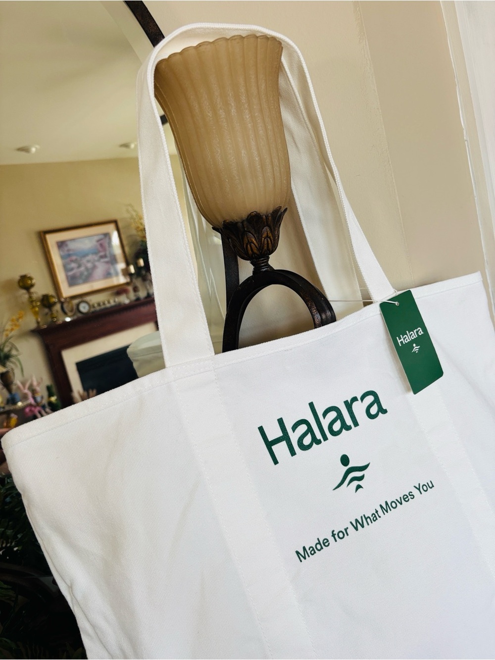 Brand New HALARA White Canvas Tote Green Logo Large Shoulder Bag Gym Casual - Picture 3 of 9